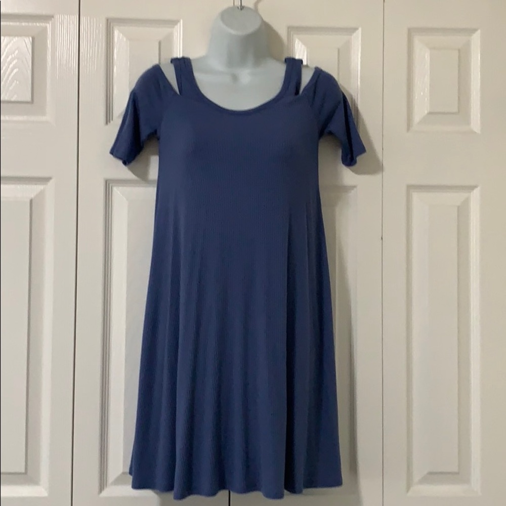 Soprano NWT Full A-Line Split Sleeve Dress